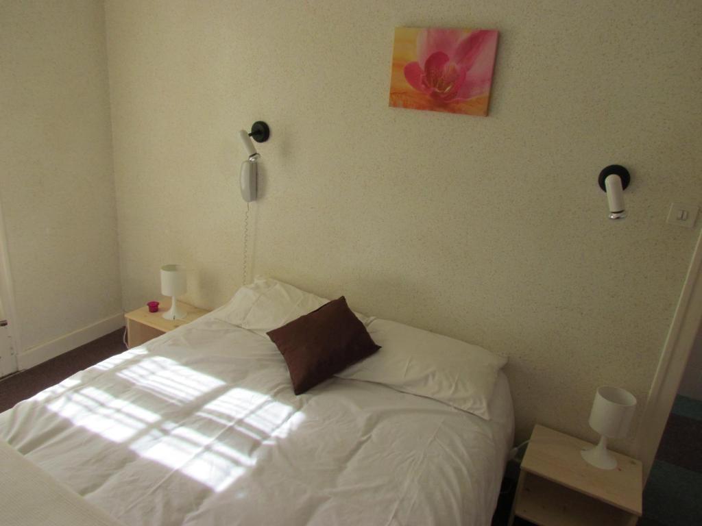 Logis Hotel Restaurant L'Oustal 나베 객실 사진