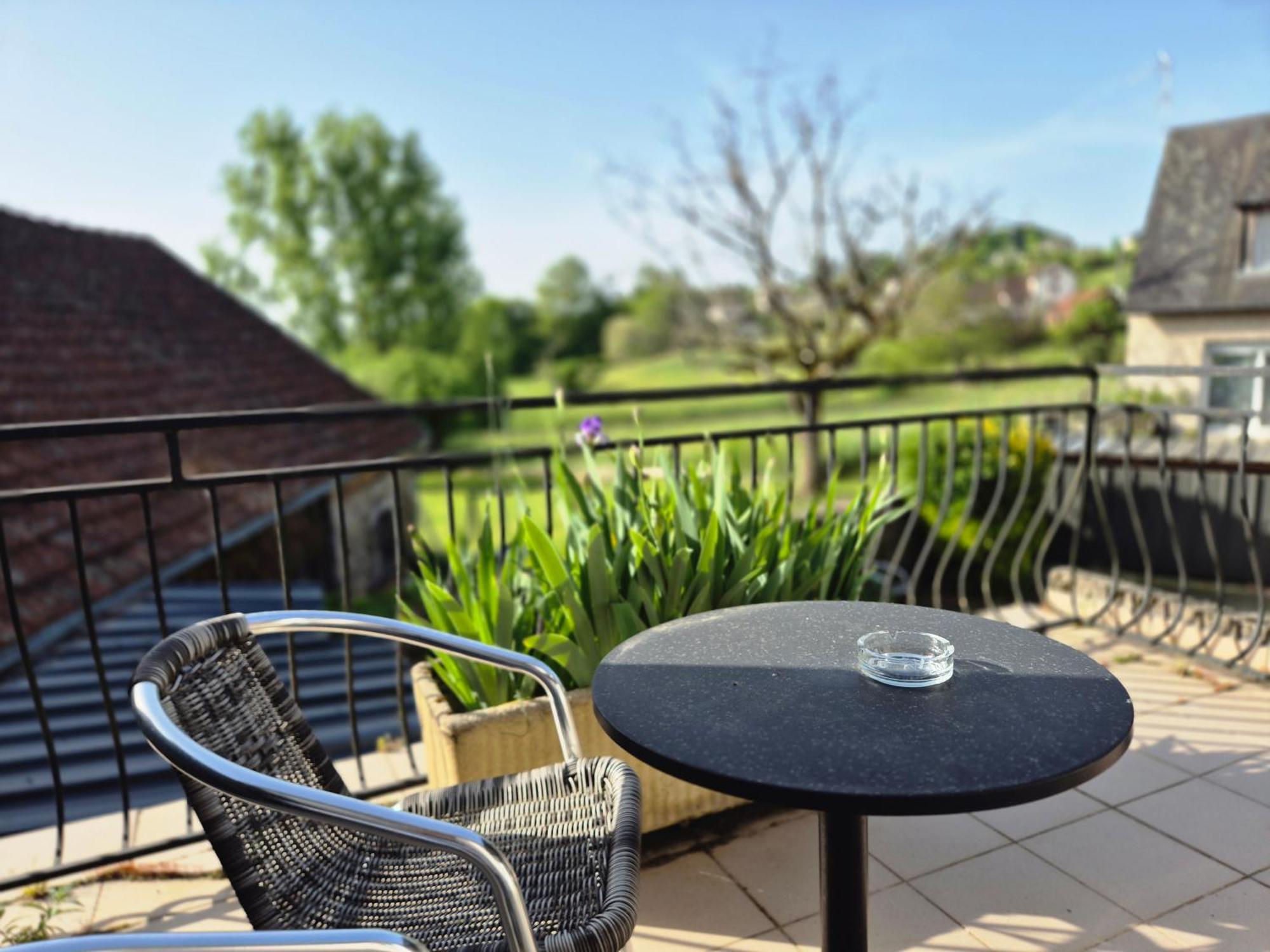 Logis Hotel Restaurant L'Oustal 나베 외부 사진