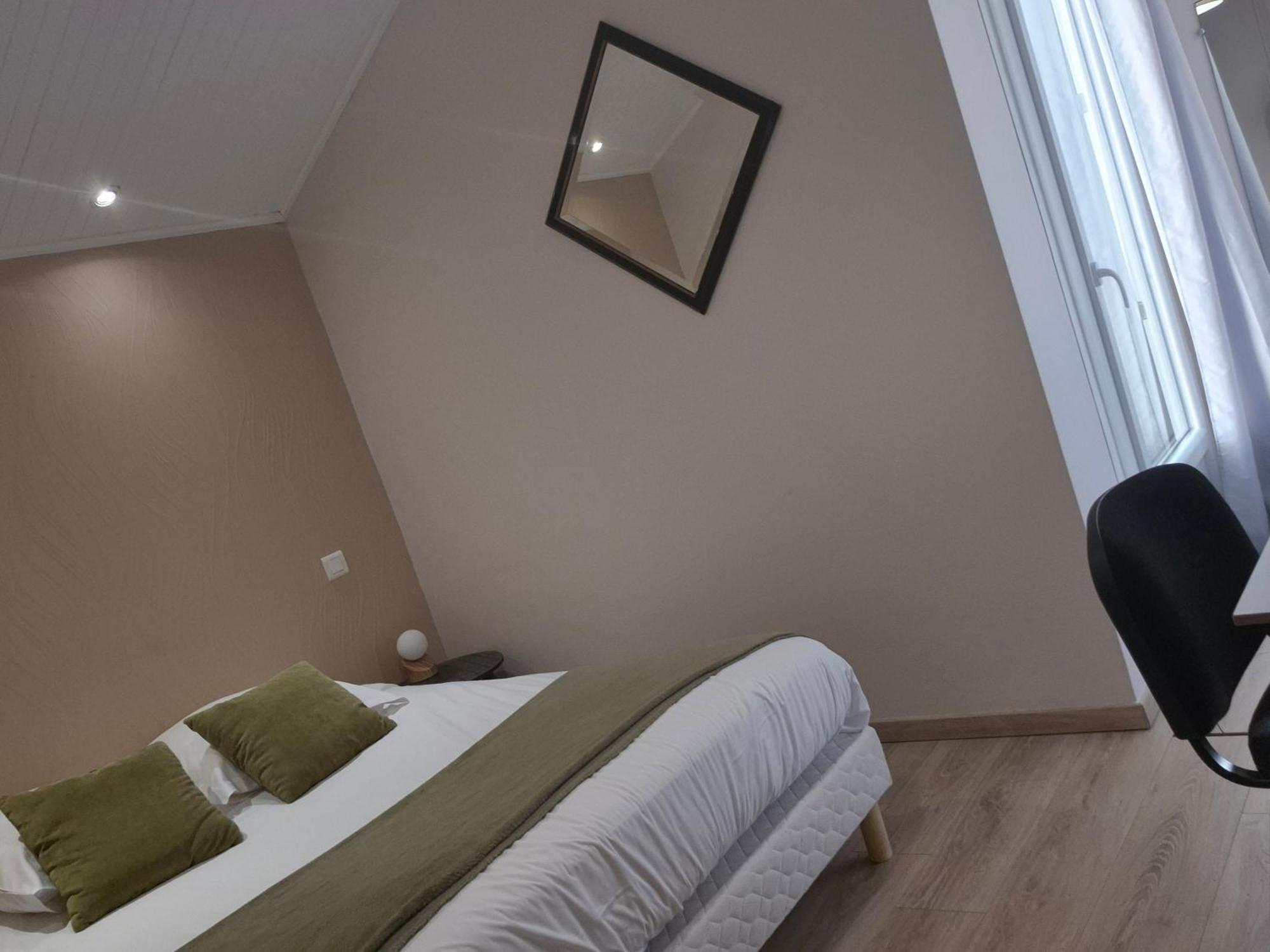 Logis Hotel Restaurant L'Oustal 나베 외부 사진